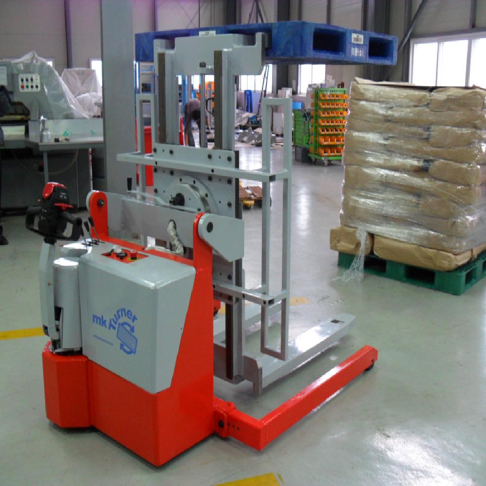 PILE TURNER