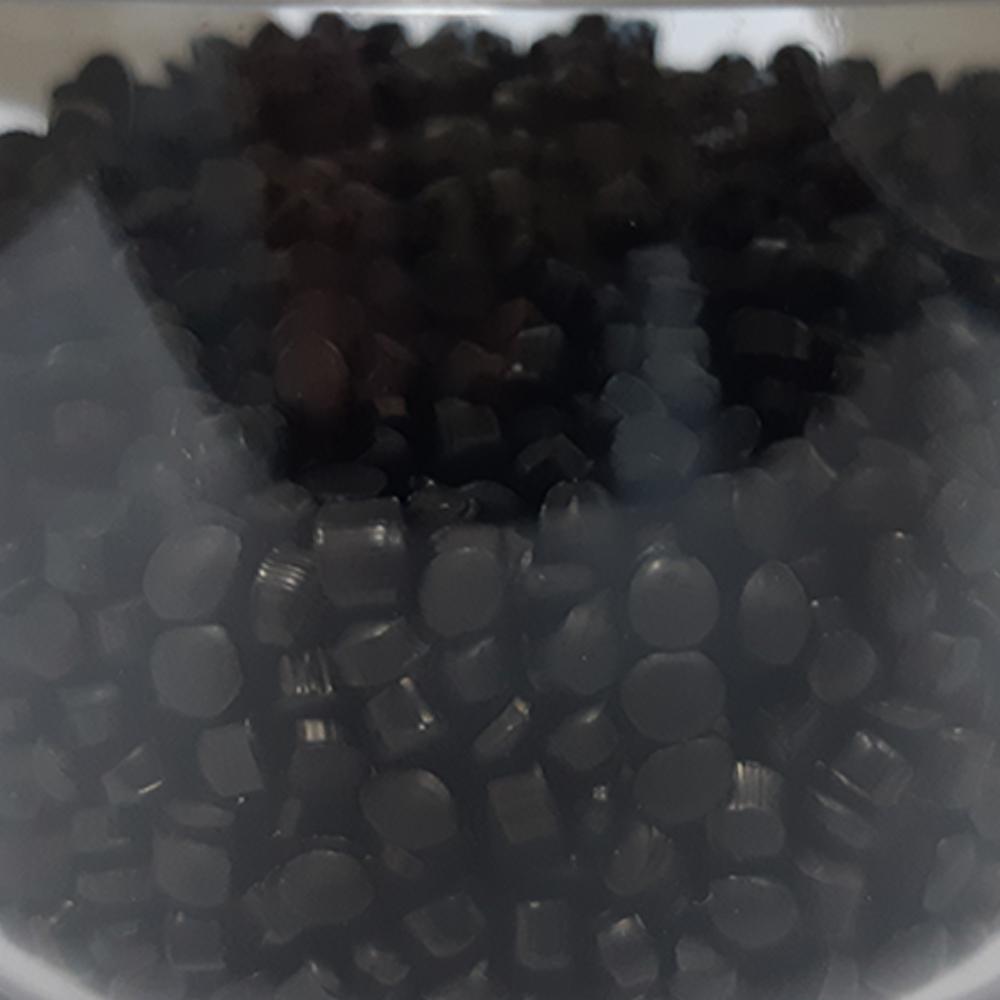 BLACK MASTER BATCH