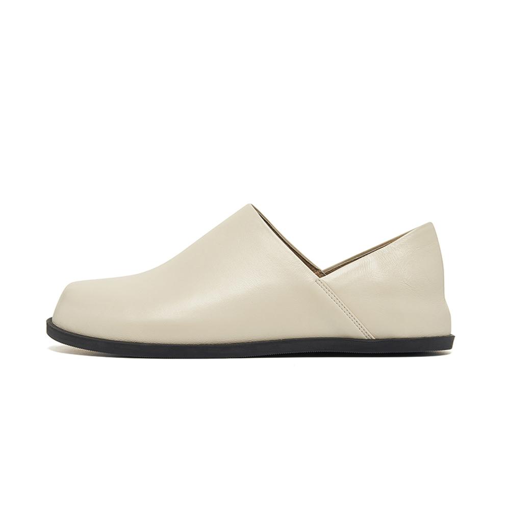 IS_241658_Dylan Silp On(Ivory)