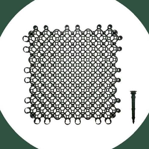 Lawn protection mat