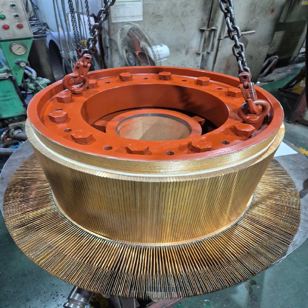 Φ522*Φ416*315L*K225 / 800kw(Extra Large size commutator)